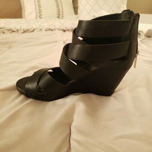 Womens black wedges